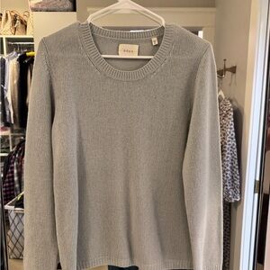 Doen Soft Gray Crew Neck Sweater